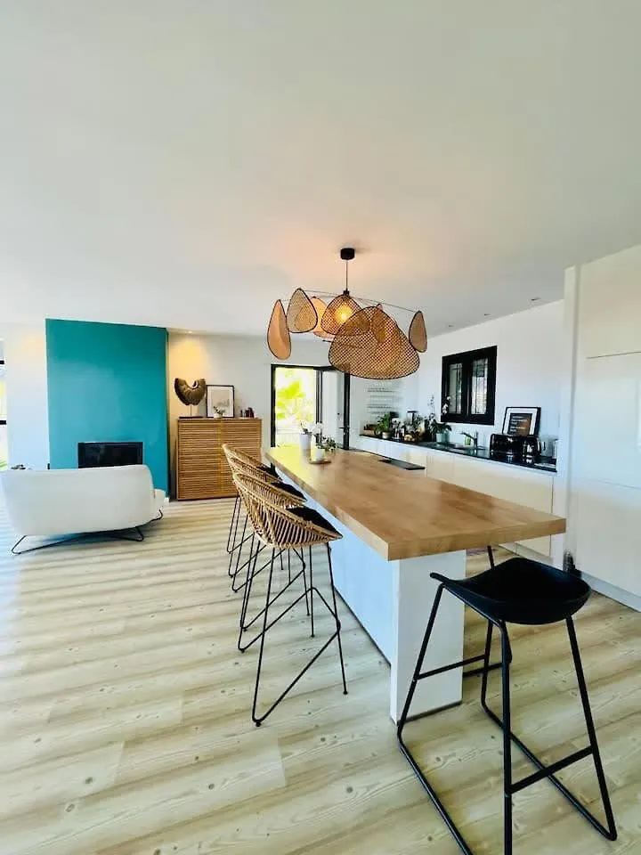 Before Making A Request, Read My Profile Host At The Bottom Of Page # Exceptional Villa With Pool And Panoramic View Aspremont  Apartment