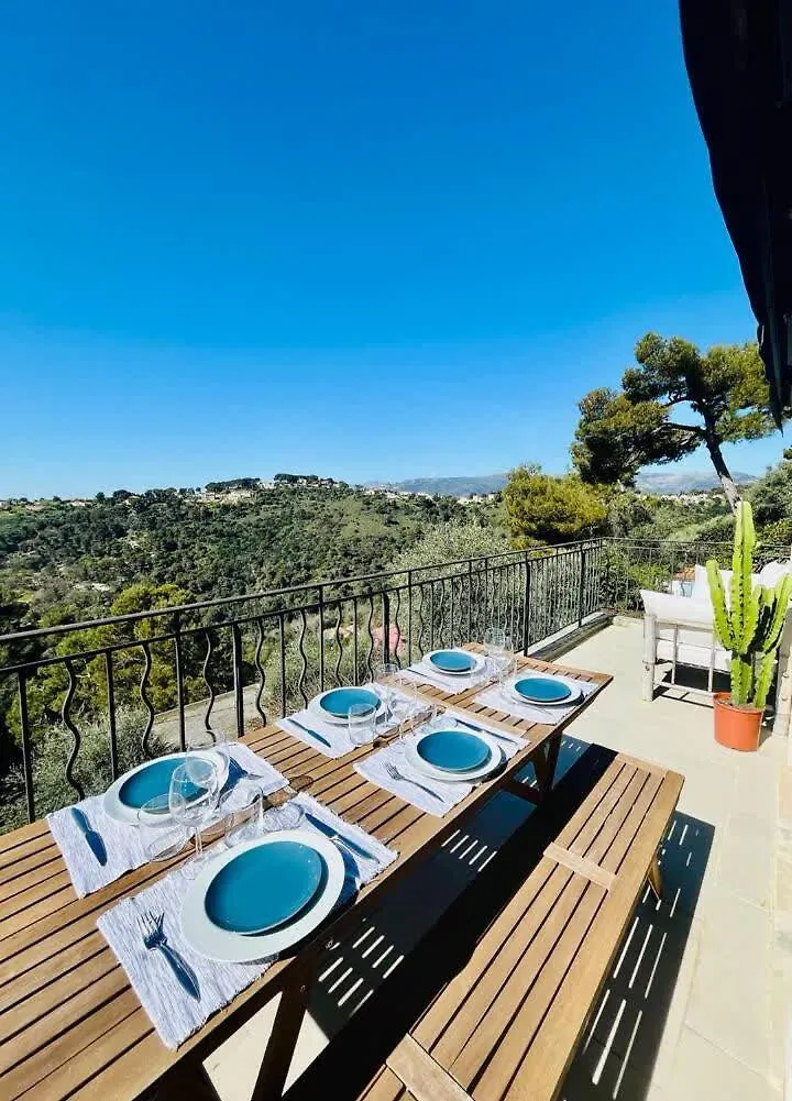 Before Making A Request, Read My Profile Host At The Bottom Of Page # Exceptional Villa With Pool And Panoramic View Aspremont  Aspremont ( Alpes-Maritimes)