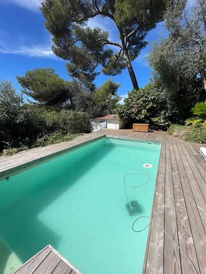 Before Making A Request, Read My Profile Host At The Bottom Of Page # Exceptional Villa With Pool And Panoramic View Aspremont  0*, Aspremont ( Alpes-Maritimes)